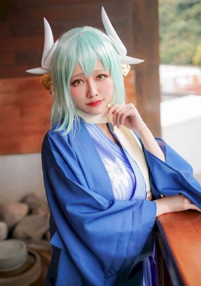丰满少妇被啪啪到高潮